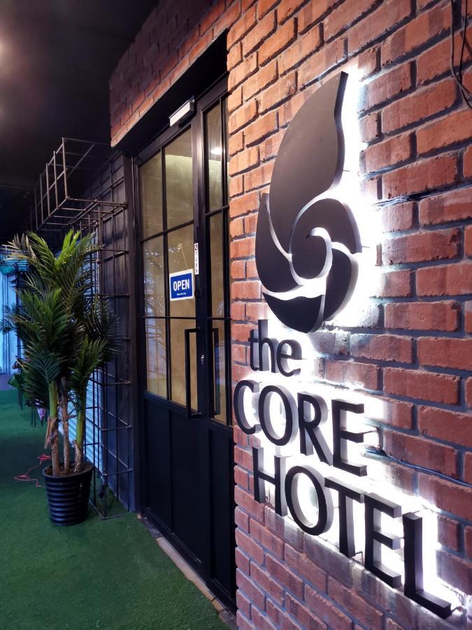 The Core Hotel Subang Jaya Exteriör bild